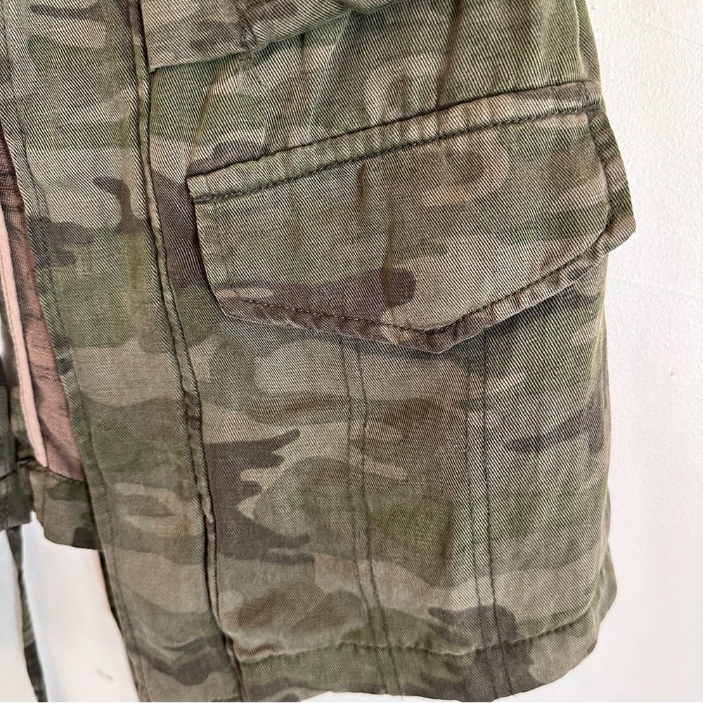 Sanctuary “The Safari Jacket” Camo Sleeveless Utility Vest XS with Pockets - Picture 4 of 6